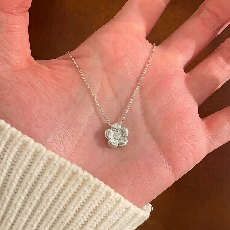 S925 sterling silver 3.1 brushed camellia necklace for women, light luxury, ins, niche and high-end style, small gold flower collarbone chain Specification image