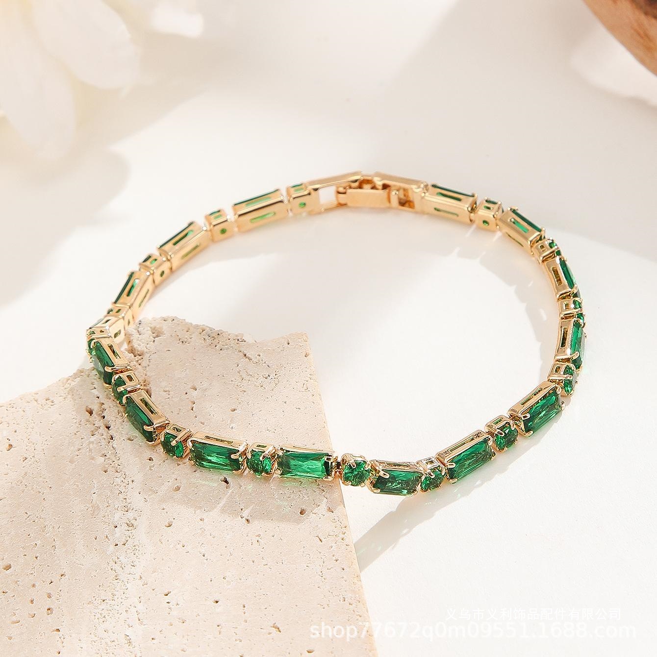 Wholesale of fashionable diamond jewelry, rare zircon full of new versatile bracelets, women's couple accessories, color matching, high-end stock