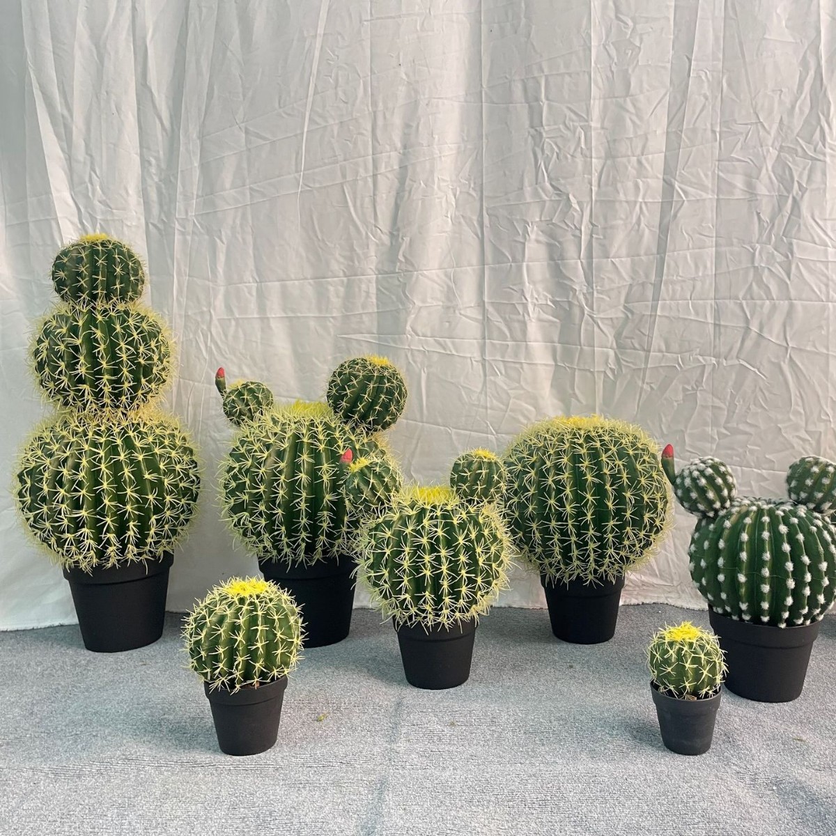 High-fidelity cactus columns, shock-resistant and maintenance-free indoor and outdoor decorative items, cross-border supply from the source factory details Picture