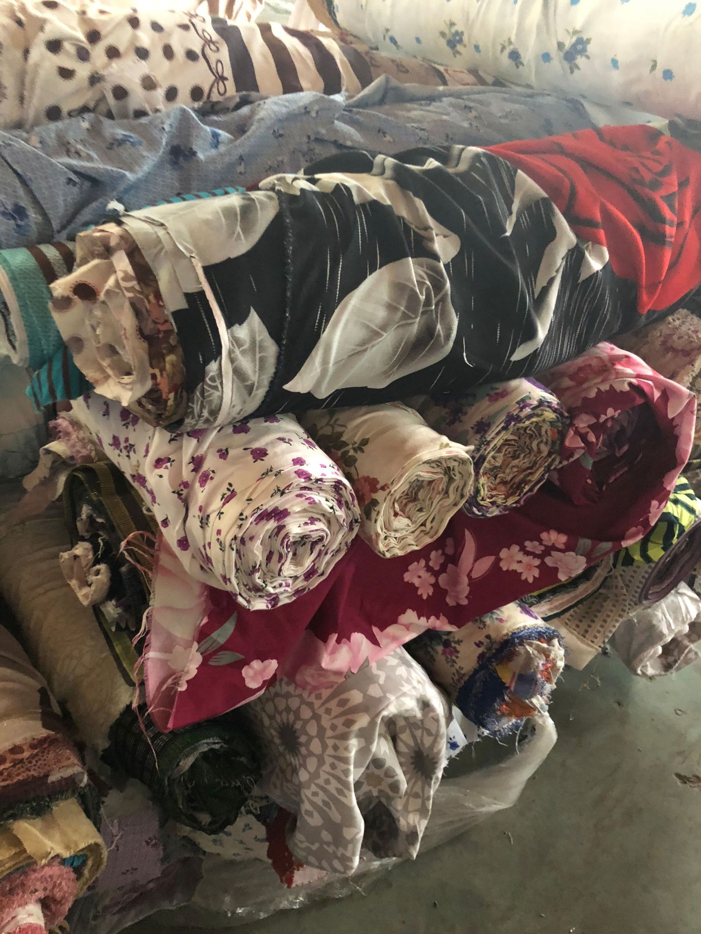 印花、扎染布实物图