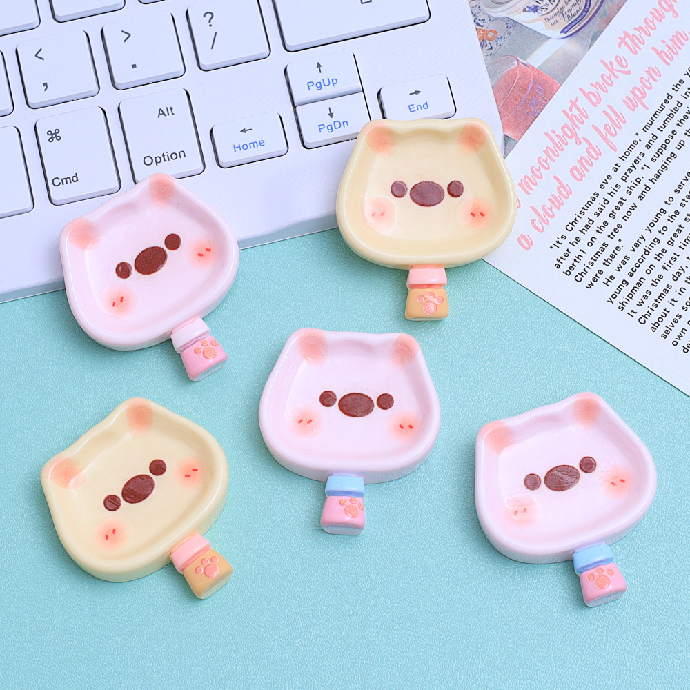 小熊手柄盘子卡通diy饰品配件创意洞洞鞋扣材料奶油胶树脂小配件产品图