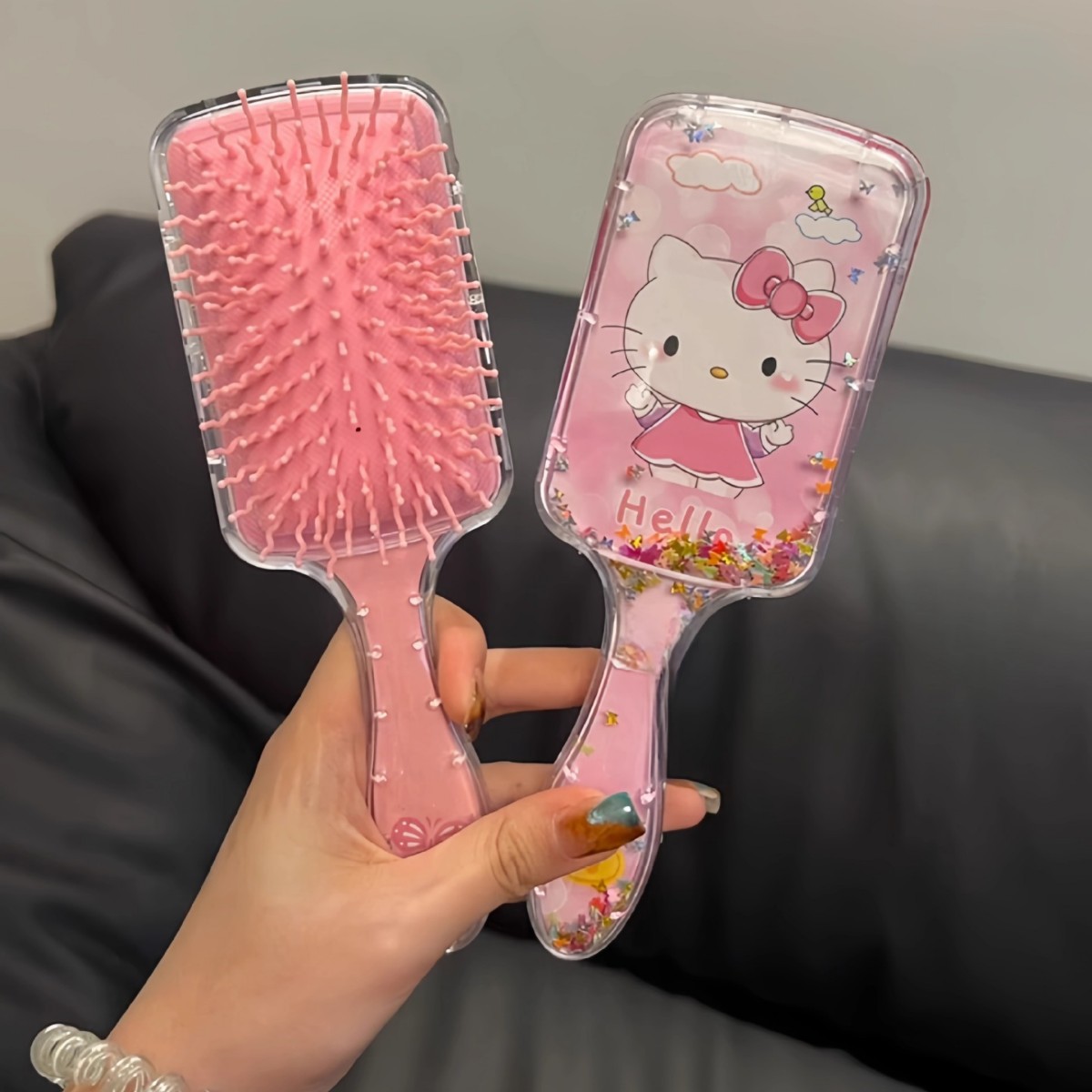 HelloKitty Comb for women's home use: Cartoon, cute, fluffy, high skull top air cushion comb, anti-static air bag massage comb Specification image
