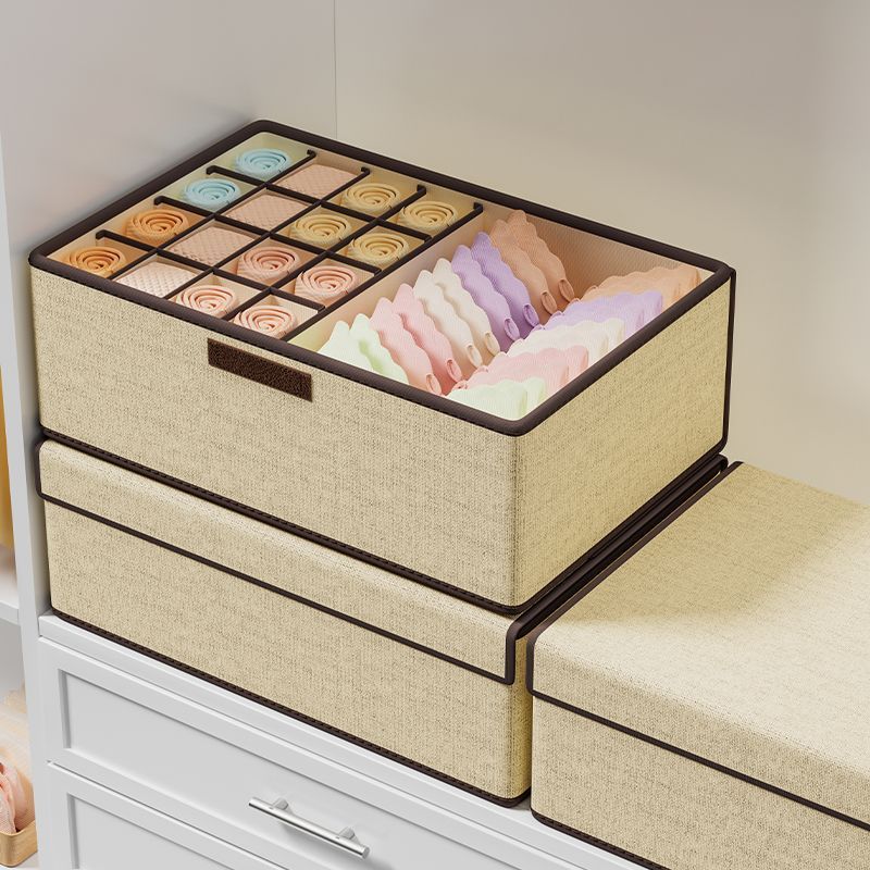 Travel-specific clothing storage box, toothbrush and toothpaste set, portable toiletries Application Scenario