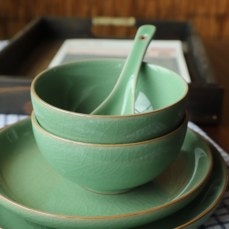 陶瓷碗家用中式米饭碗创意龙泉青瓷哥窑4.5英寸冰裂纹餐具小粥碗细节图