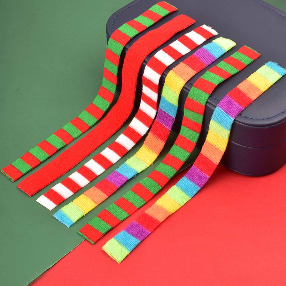 Christmas decorations: Mini scarf, woven fabric small scarf, red and white, red and green striped small scarf decoration details Picture
