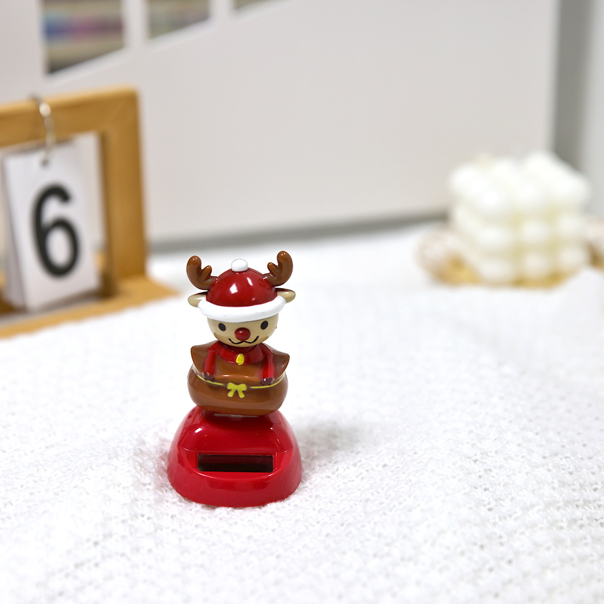 Creative car ornaments for Christmas, antler Christmas, deer man swaying, solar car decorations available for wholesale, one-piece consignment Specification image