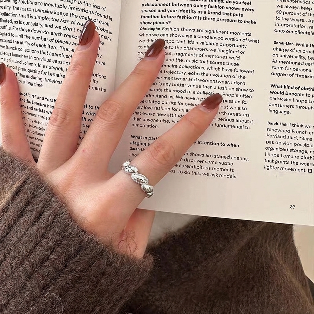 S925 sterling silver oval bean ring, an Instagram niche design ring, with a simple and cold style, is a versatile commuting accessory Item Picture