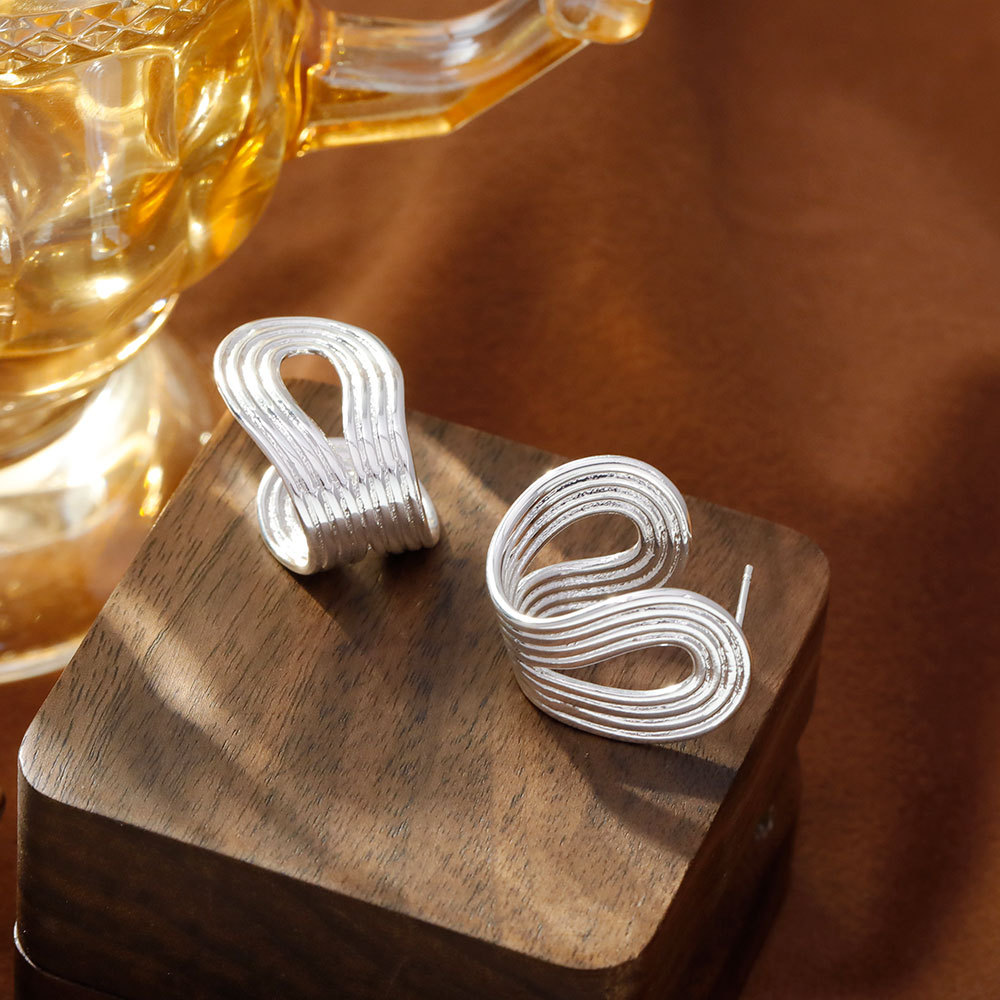 饰品/耳饰/耳环/.烧焊锆石耳环/水钻耳环细节图