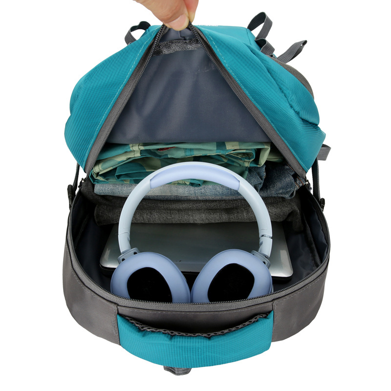 Yitu's new autumn and winter outdoor hiking bags, sports bags, backpacks, lightweight schoolbags, travel backpacks and tactical backpacks Application Scenario