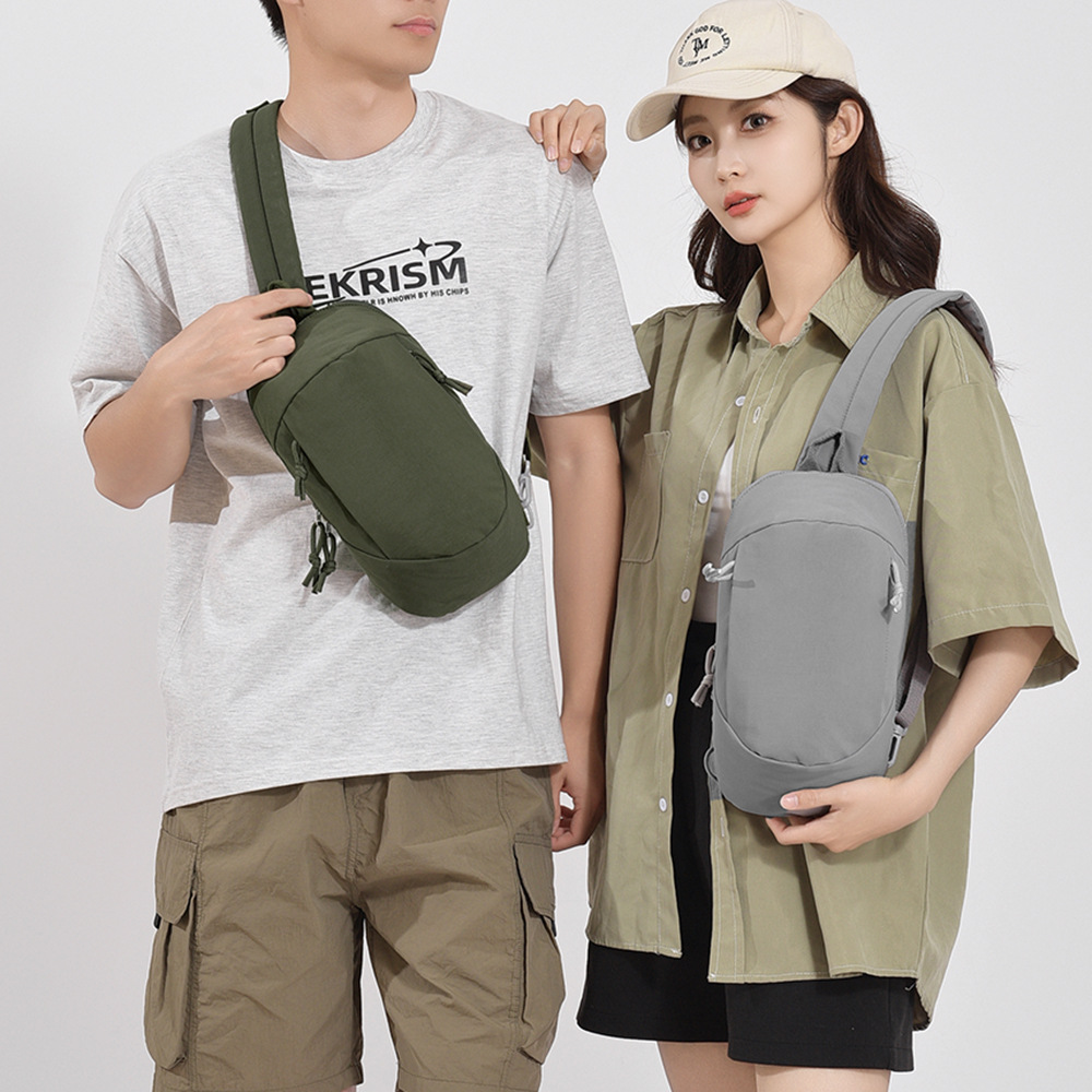 Cross-border blast anti-hurt brush backpack bolsa pequeña al aire libre bolsa ligera crossbody bolso en el pecho bolso coreano casual mochila de un hombro details Picture