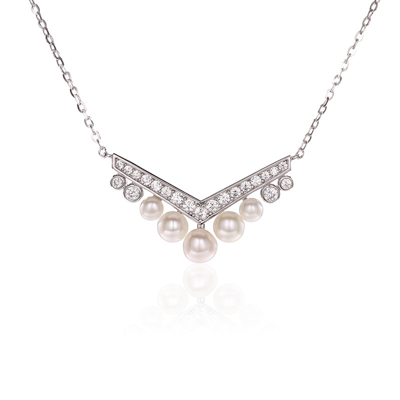 Zhuoheng Select 925 sterling silver freshwater pearl necklace, small V-shaped diamond-encrusted collarbone chain, high-end, light luxury and fashionable necklace Item Picture