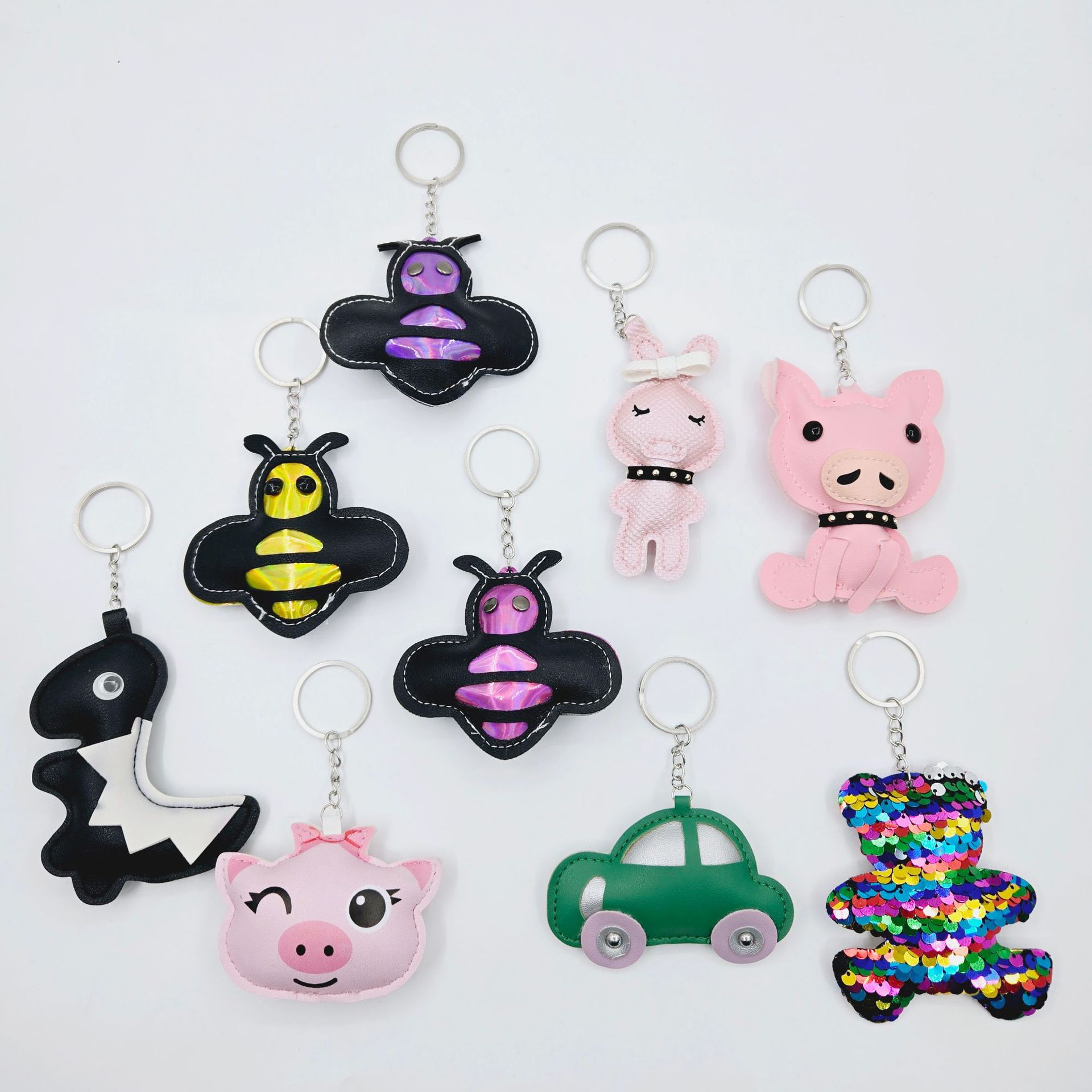 卡通小蜜蜂PU充棉皮革钥匙扣箱包挂件1元摆摊小商品货源小黄萌趣