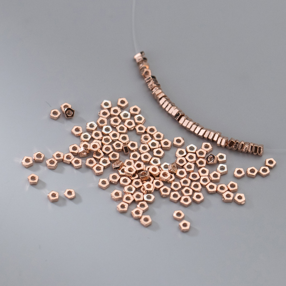 S925银迷你镀金碎银五边形垫片手链项链隔珠diy饰品配件批发Q0346细节图