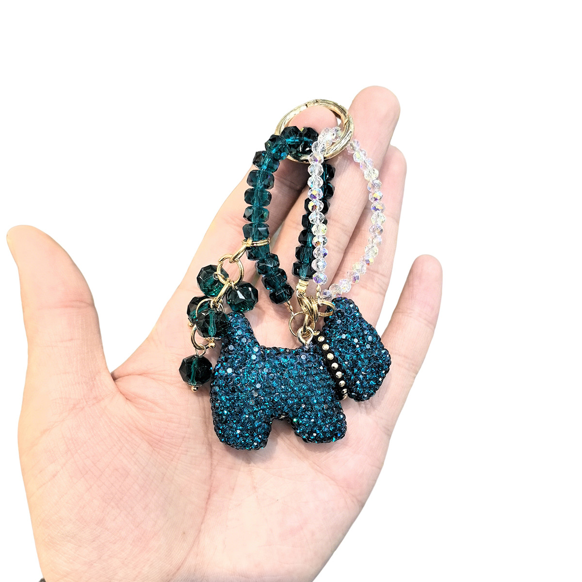 Creative French Bulldog car pendants, bag decorations, dog key accessories, cartoon keychains, trendy and cute pet pendants Application Scenario