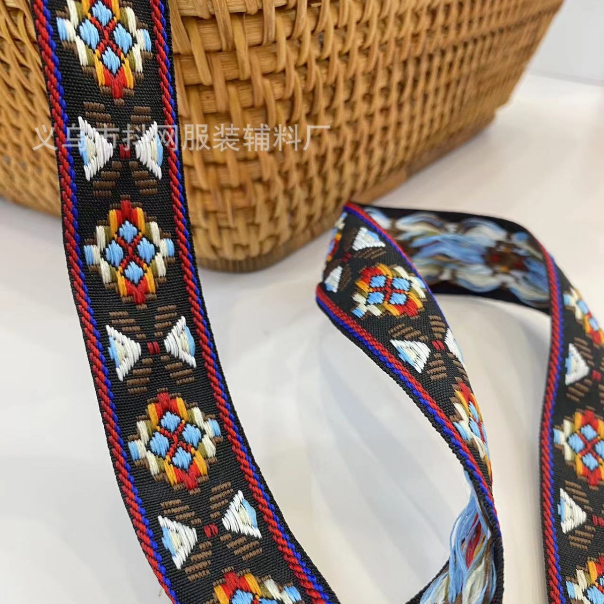Wholesale of 2.0- 4.1cm multi-style ethnic jacquard embroidery webbing, performance costume accessories, gift boxes and packaging straps Specification image