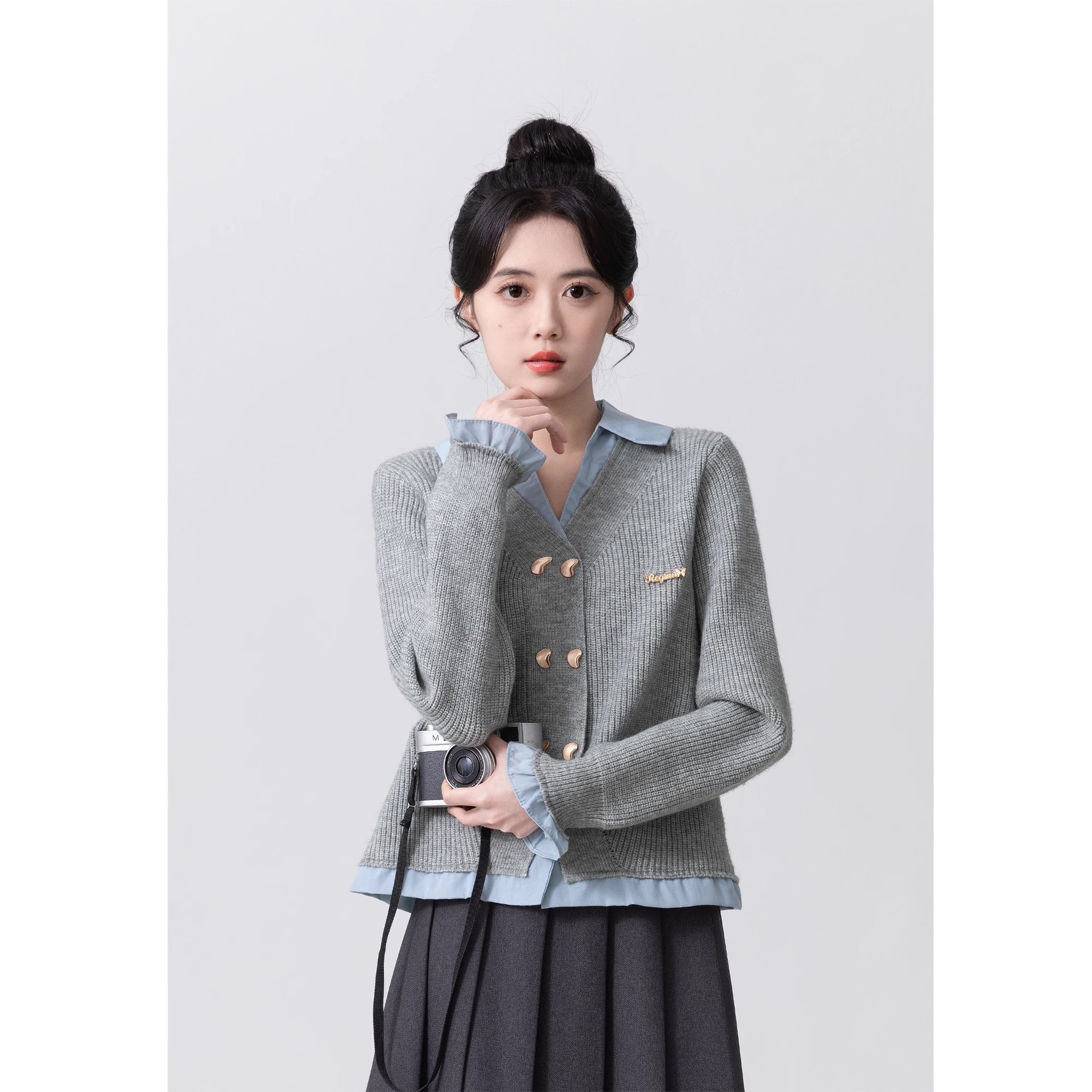Two POLO neck sweaters for women's Spring and Autumn 2025 new style college style patchwork knitted cardigan jacket short top Application Scenario