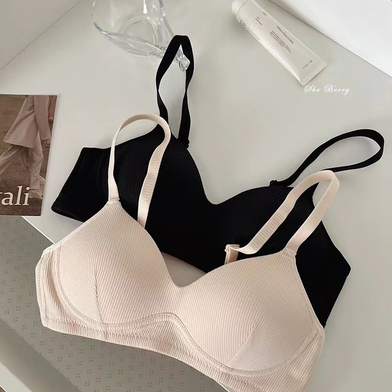 Clearance payment is non-refundable and non-exchangeable. If you mind, please purchase with caution!! Student, high school girl, female bra, thin style without underwire