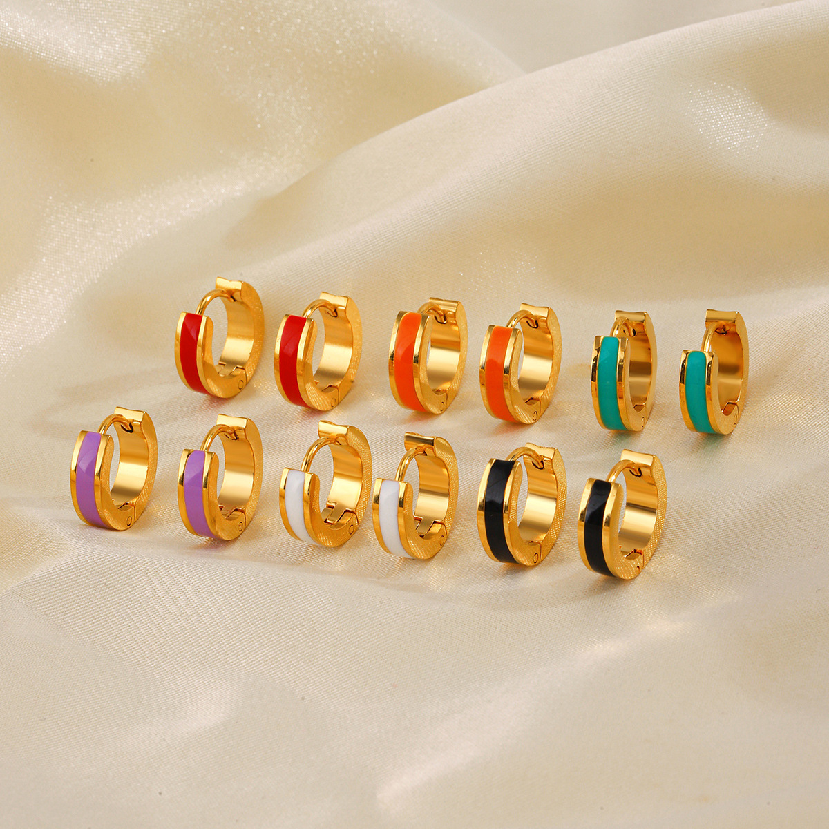 The popular ins style colorful oil-dripping round earrings for women have a niche design sense and are made of 18K gold-plated geometric titanium steel ear studs Specification image