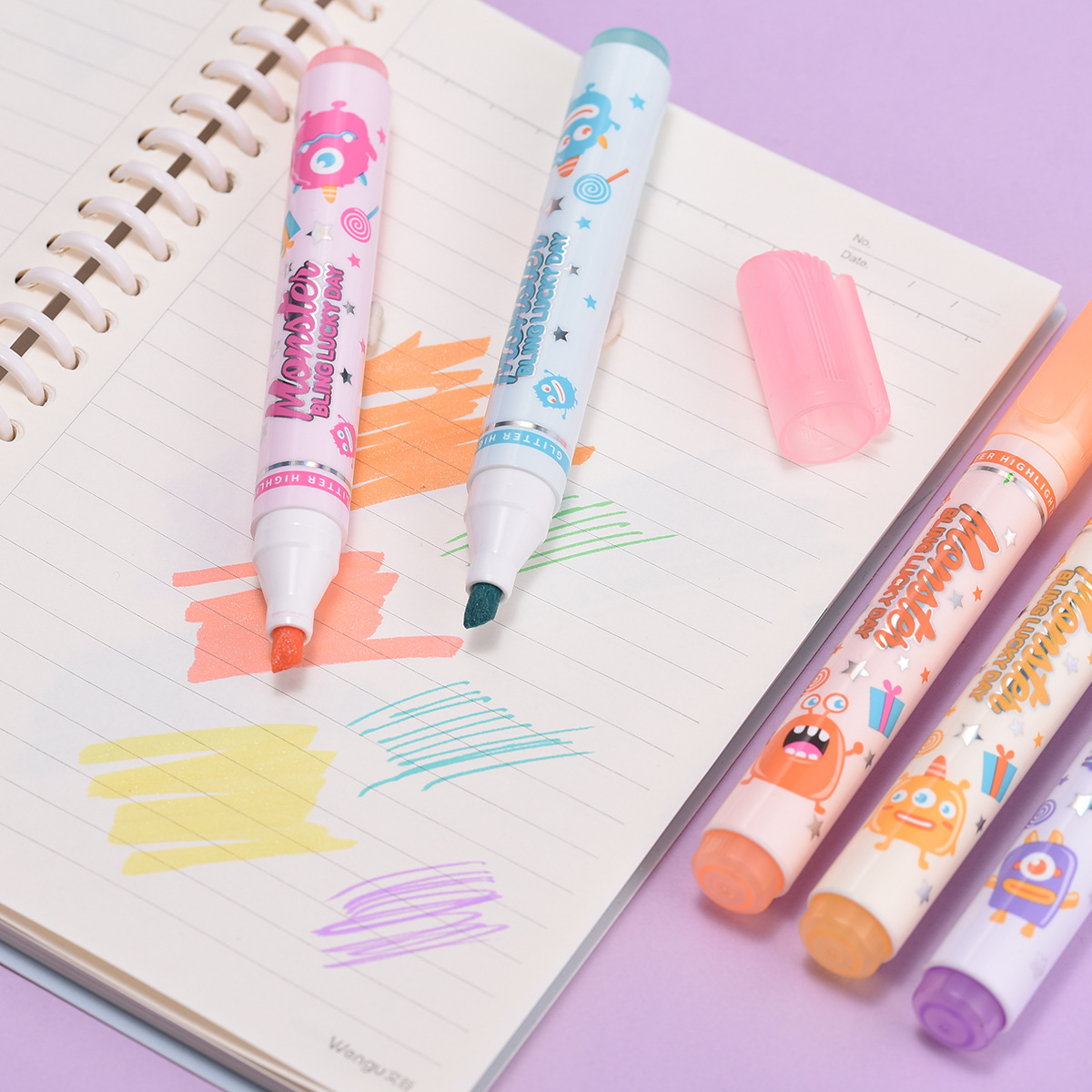 Tianfeng's new cartoon flash highlighter, large-capacity flash duck painting pen 2175 Monster Highlighter wholesale Application Scenario