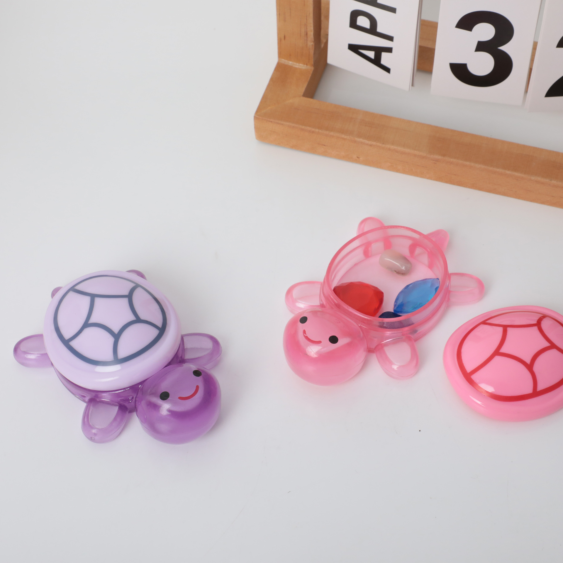 Tocan dos 12cm tortuga juguetes escritorio hecho a mano accesorios estereoscópicos acrílico tortuga adornos juguetes para niños details Picture