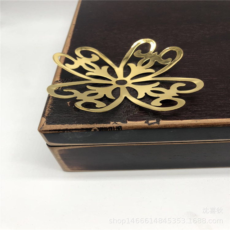 四叶花铁艺秀禾手捧花扇子喜庆工艺礼品包装配件手工DIY厂家供应图
