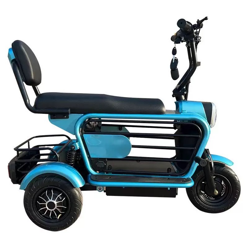 Electric three - and four-wheel small household vehicles for the elderly, for men and women to pick up and drop off children, and for light and leisure transportation