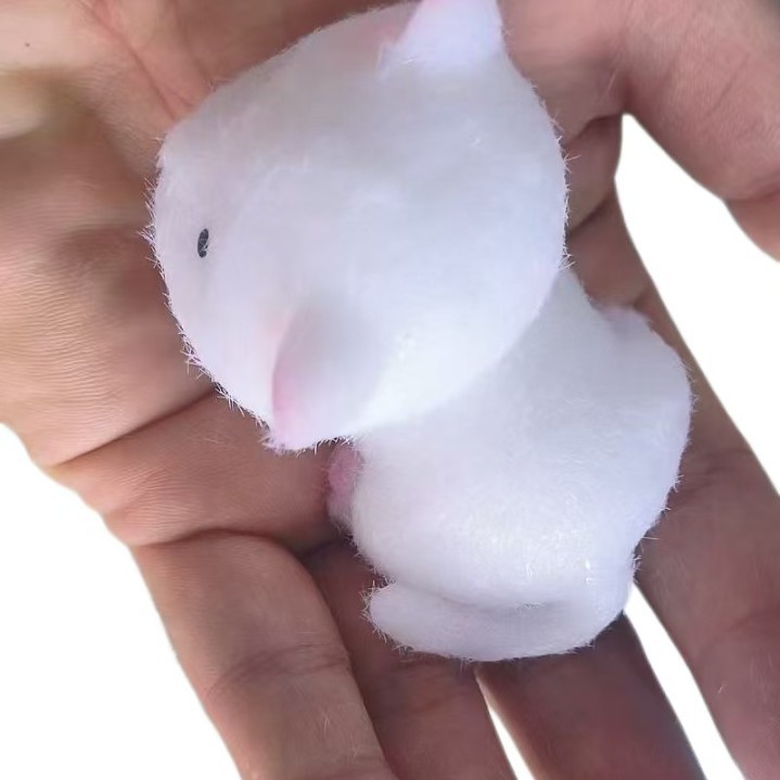 公仔抱枕实物图