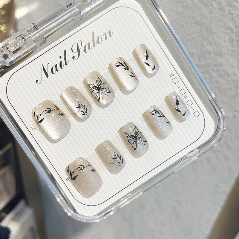 Nail patches, wearable nails, nail patches, hand-worn nails, nail retail 10-piece set Application Scenario