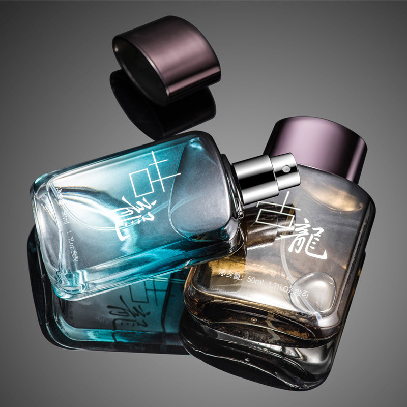 وتقيم علب كولونيا العطور، التي تحتوي على 100 ملليمتر من المعطر المعطر، عادة بين الرجال والنساء Specification image