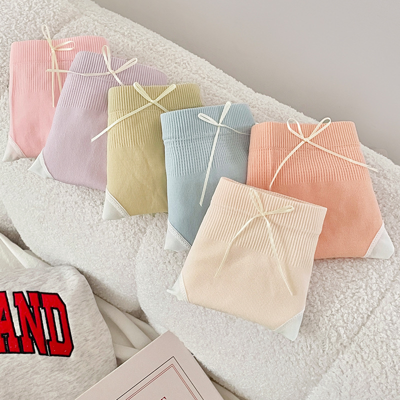 Japanese-style seamless underwear for girls, polyester seamless, breathable, sexy, mid-waist, hip-lifting, comfortable, women's triangular underwear bagged Specification image