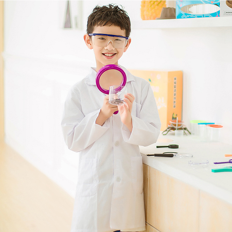Children's goggles, chemical clothing, glasses, teaching experiment groups, matching clothing, science experiment toys Application Scenario