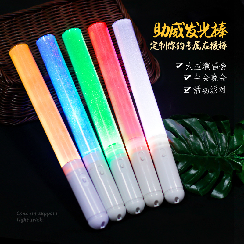 Customized cheering glow sticks for campus activities, small heart-shaped glow sticks, National Day printed advertising and promotional cheering sticks Application Scenario