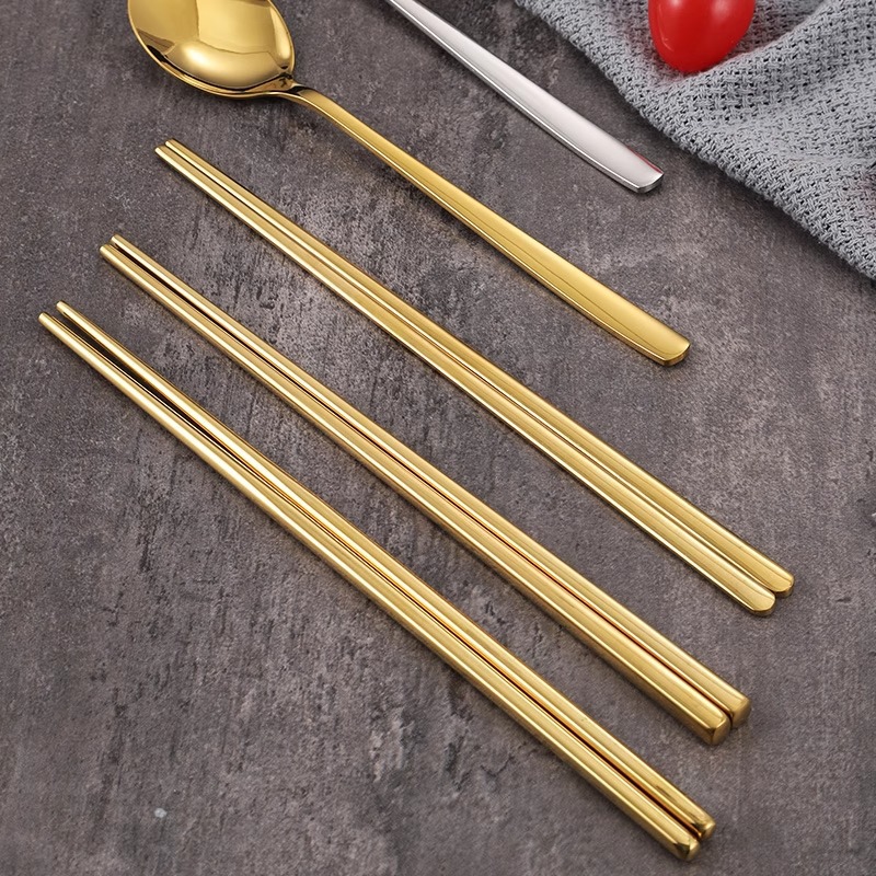 Korean-style 304 stainless steel chopsticks, household anti-slip flat chopsticks, solid golden chopsticks and spoons, square commercial barbecue restaurant tableware Application Scenario