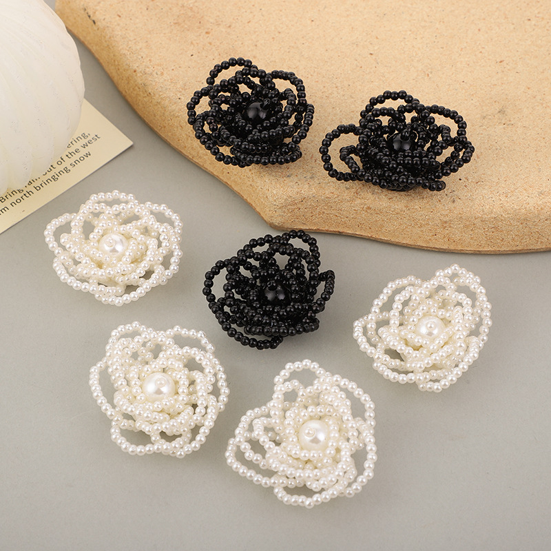 Handmade pearl flower simple three-dimensional flower hair accessories, DIY materials, shoes, hats, decorations, corsages, clothing accessories details Picture