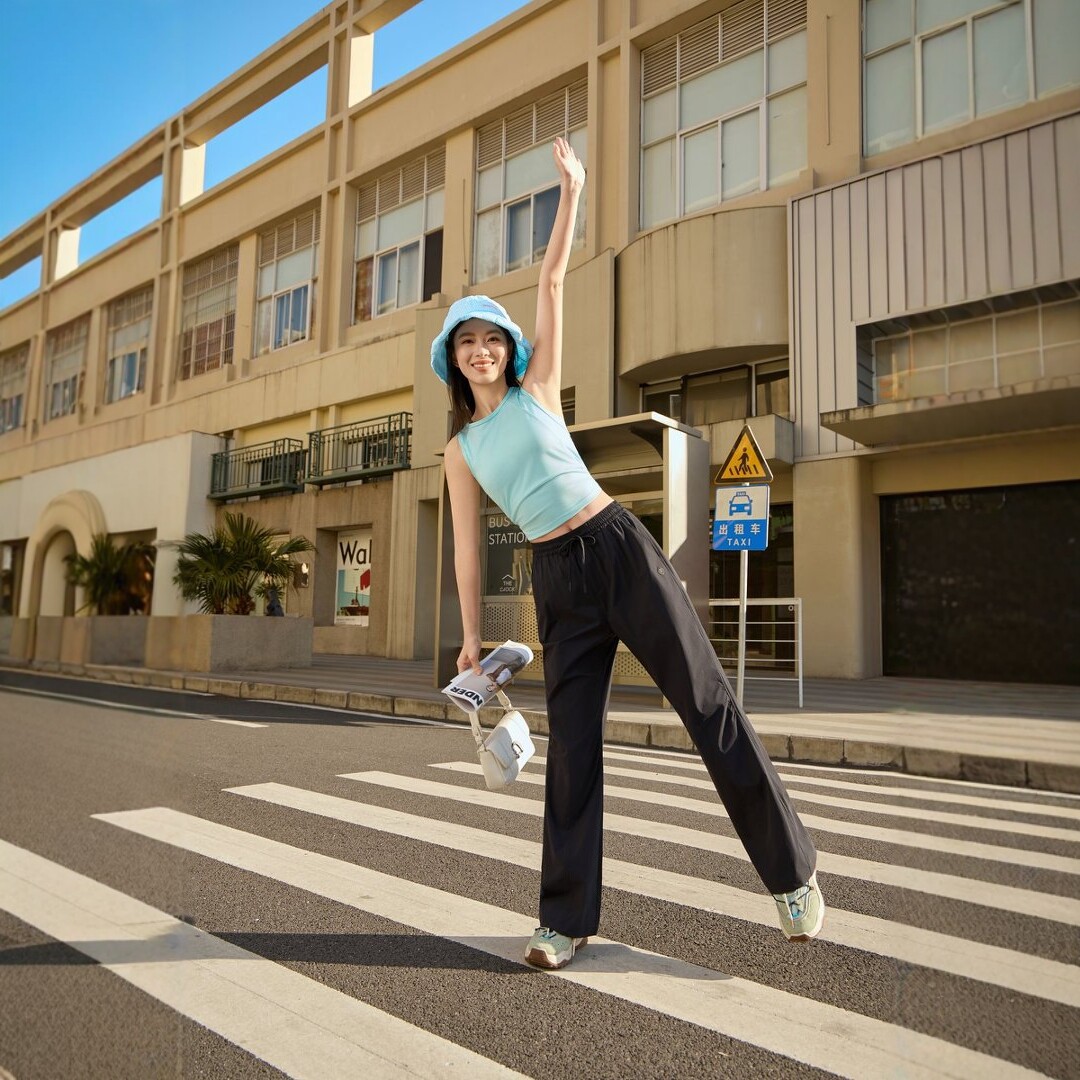 Mountain and field slightly flared, quick-drying casual sportswear pants for women in spring and summer, straight, loose, cool, sun-protective pants, drape long pants 8011 details Picture