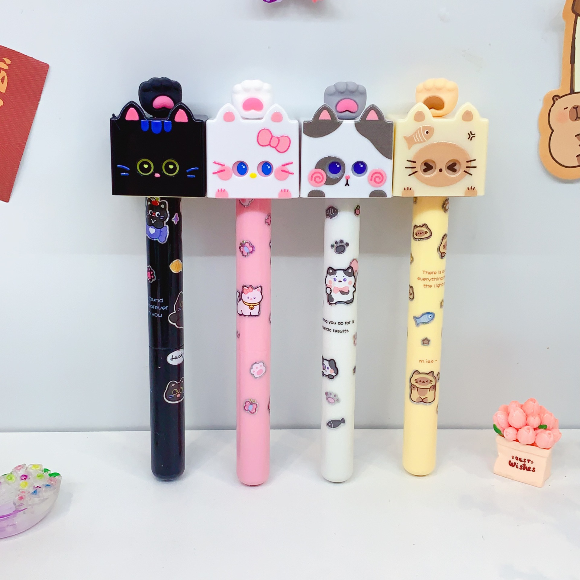 The new square "Pat Pat Fun" ballpoint pen features a cartoon-shaped design. It can change face with a pat and is fun and stress-relieving for students when writing details Picture
