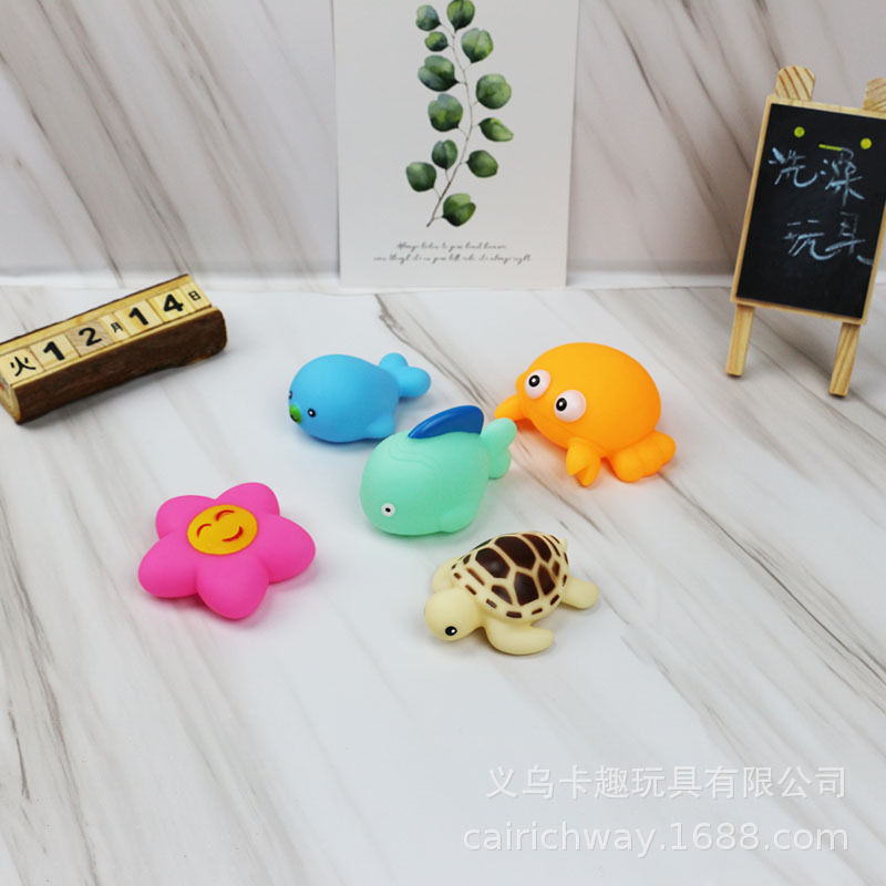 Children's bathing, bathing, playing in water, little sharks, Marine animals, babies can pinch and spray water, plastic pvc vinyl toys Application Scenario