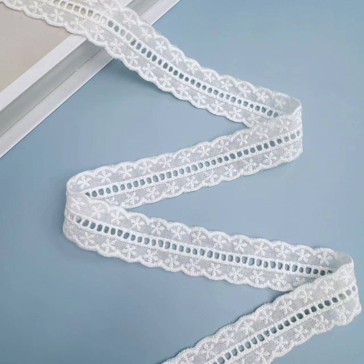 3cm double-sided cotton thread cotton lace embroidered lace for inner dress, skirt, hem, shoes, bags, accessories and trim Application Scenario