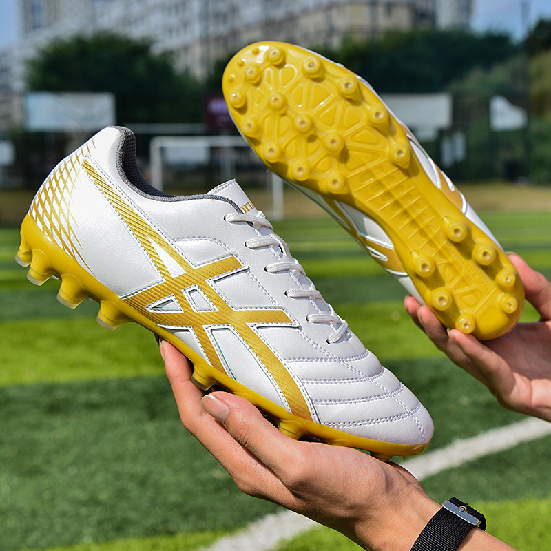 New cross-border football shoes: low-top, crushed nail artificial turf, long nail leather foot, men's and women's competition, student training football shoes Application Scenario