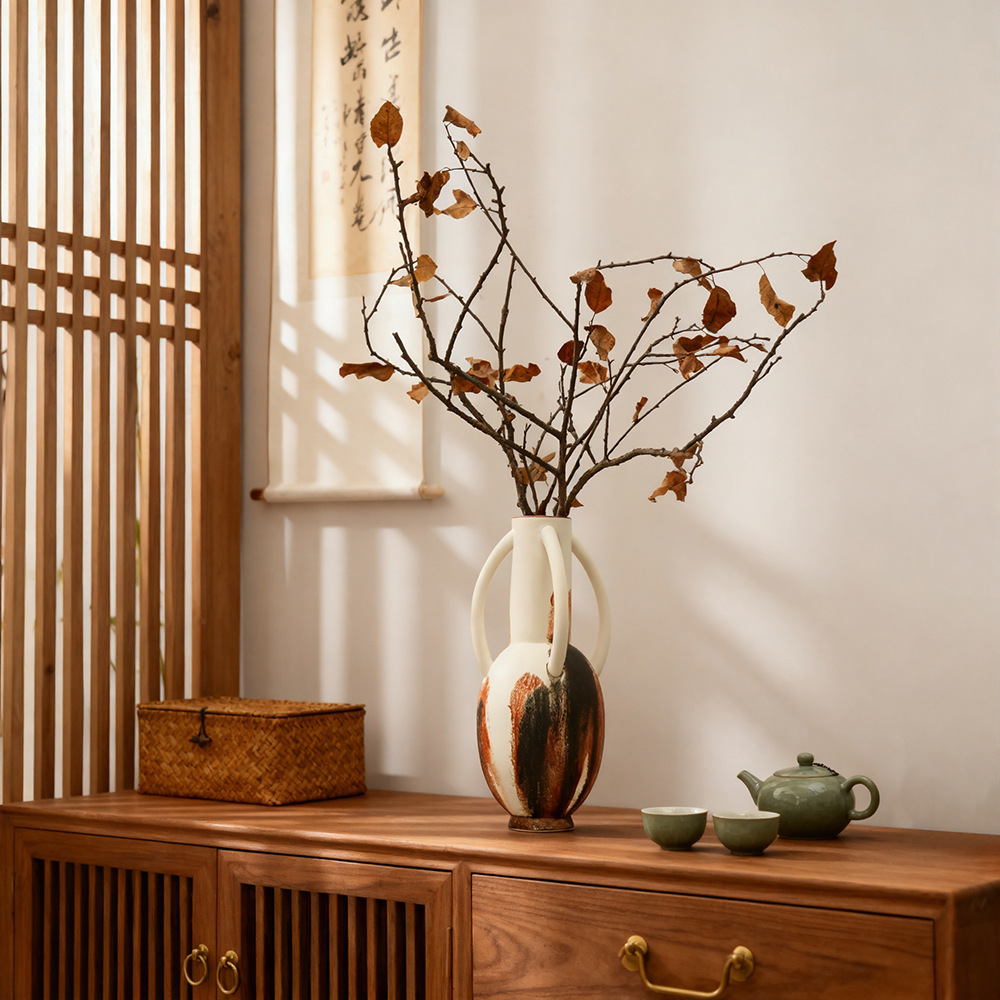 2026 Modern, simple and creative Ceramic vases with hand-painted ear flower arrangement decorations, model room ornaments, homestay Application Scenario