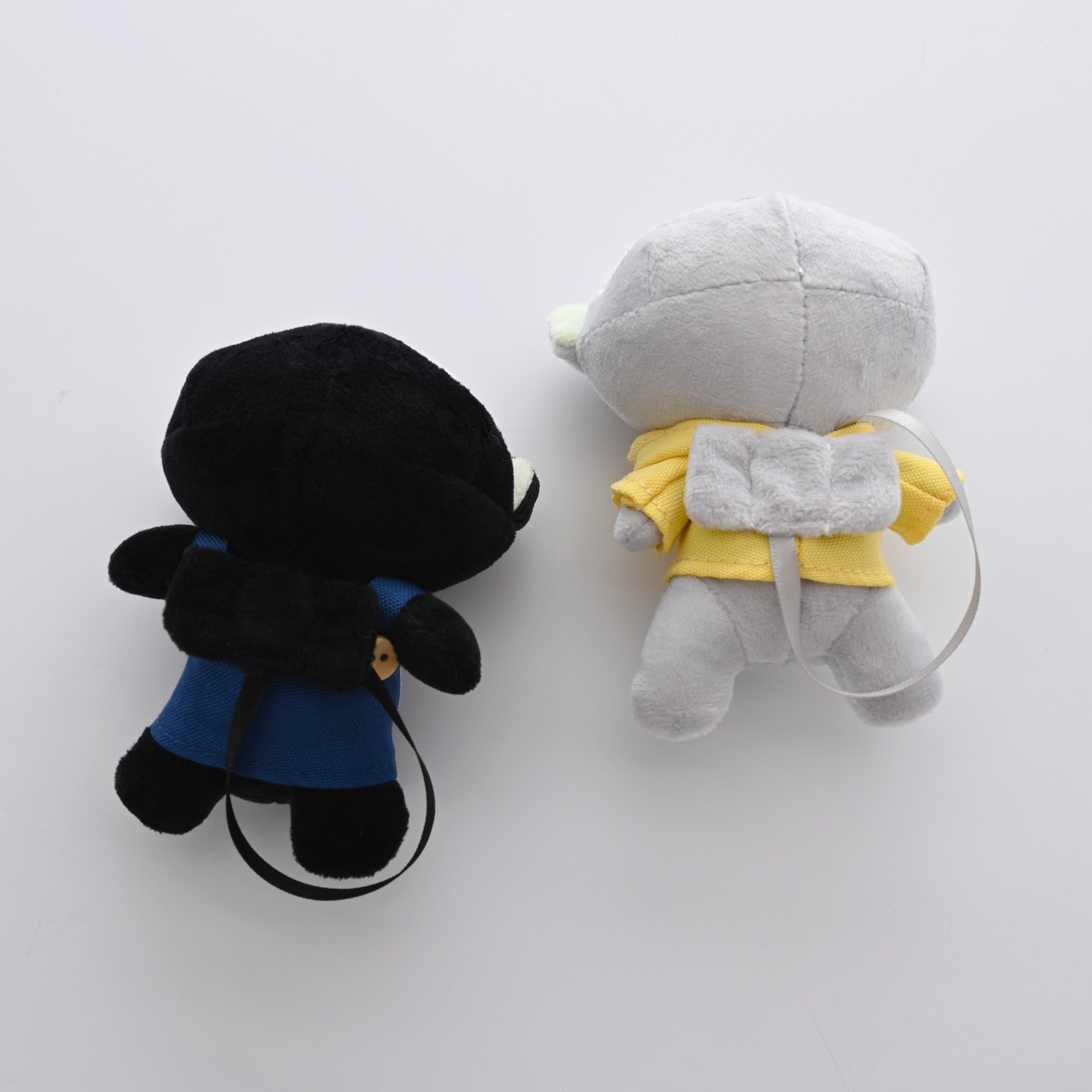 Cartoon pose, little black cat plush toy, big-eyed cat doll, cute cat pendant, keychain Application Scenario