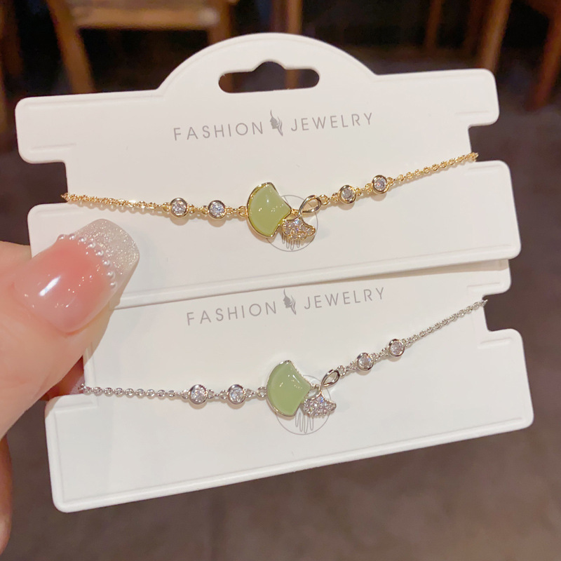 韩版气质时尚小清新绿色锆石扇形手链小众个性简约百搭高级感手饰