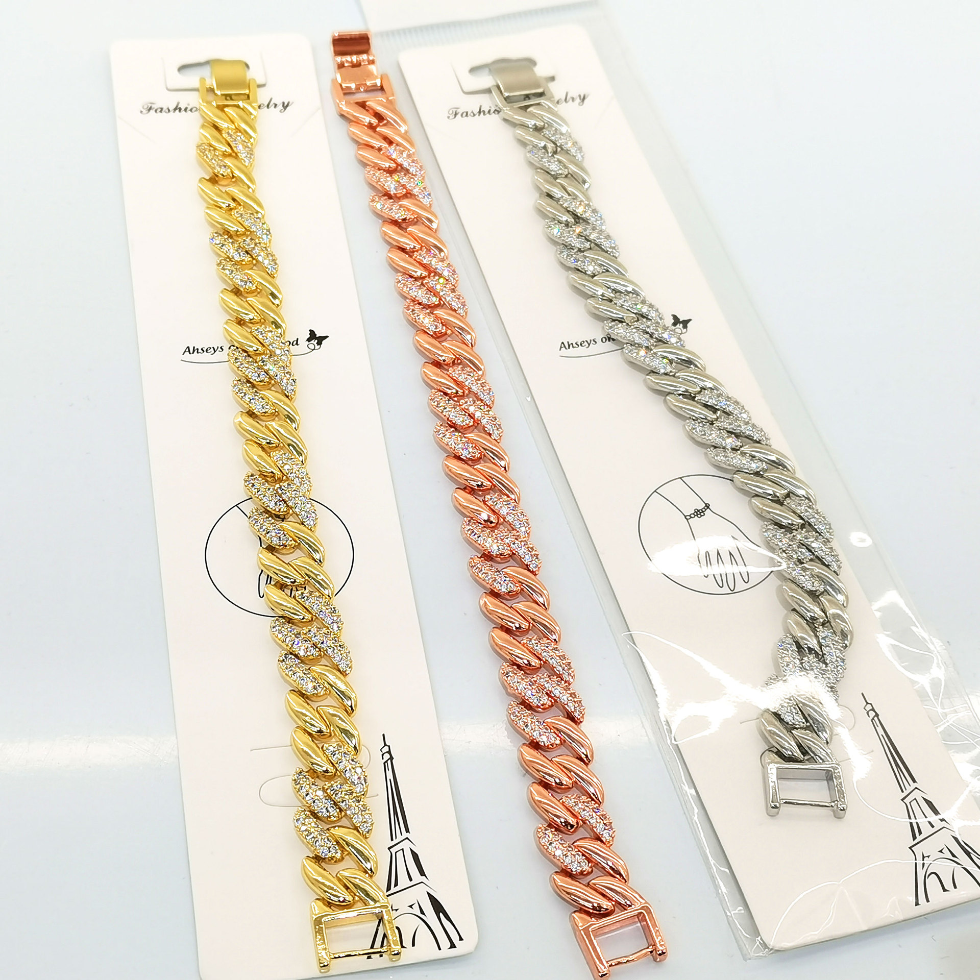 European and American men's HIPHOP bracelets, Cuban diamond-encrusted copper gold-plated artificial bracelets, cross-border hip-hop accessories details Picture