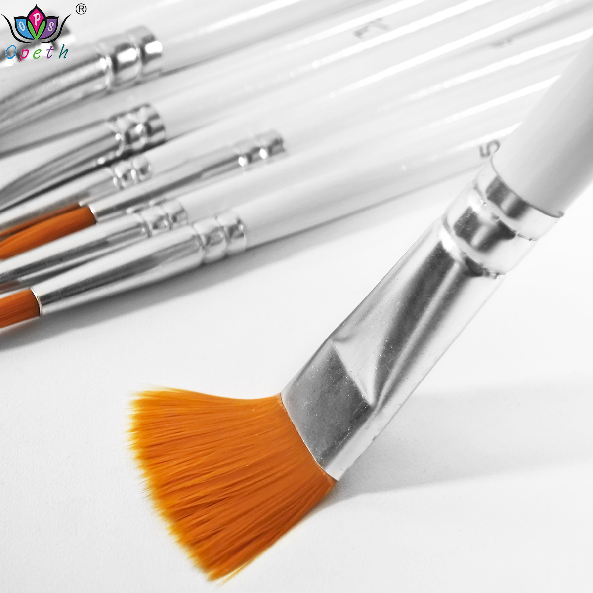 Wholesale of 10 white oil painting brushes, cross-border art painting brushes, nylon brush brushes, gouache and acrylic paint brushes Application Scenario