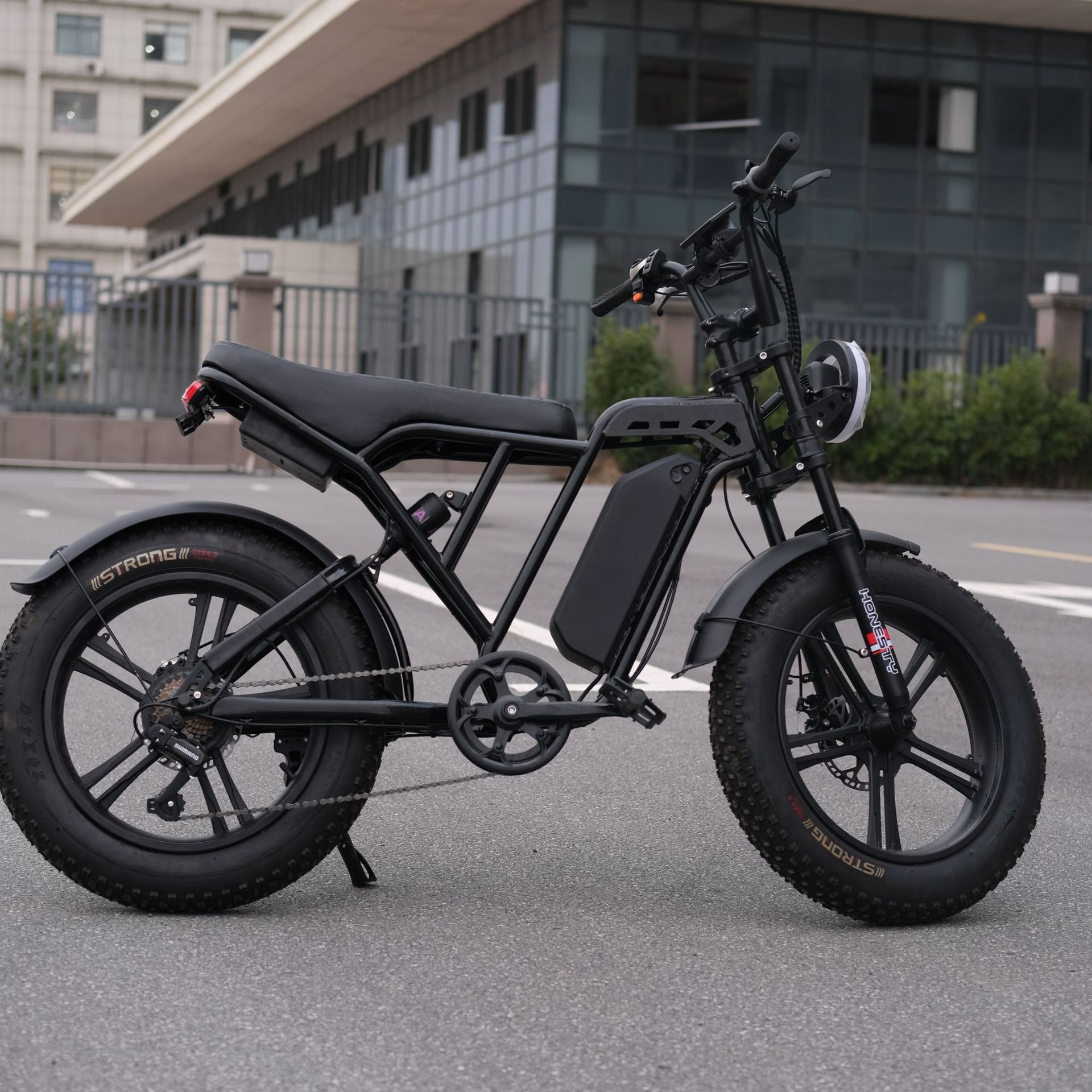 Factory direct sales of fat-tire electric bicycles, fat-tire off-road snow electric vehicles, and cross-border motorcycles details Picture