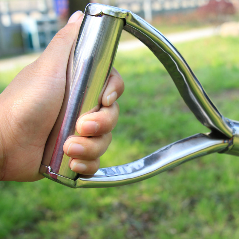 Stainless steel garden shovel, iron shovel, steel shovel, garden vegetable growing tools, agricultural and garden tools, soil digging wonder tools Application Scenario