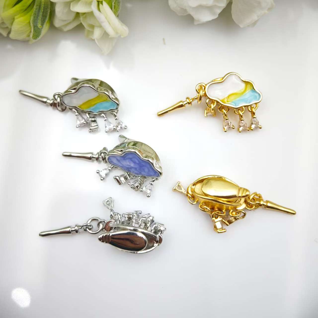 Pearl necklace, ingot clasp, colorful cloud oil drop plating, 18kDIY jewelry, necklace clasp, accessory clasp Application Scenario