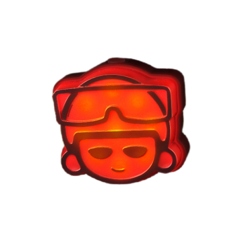 宠物夜光遛狗灯狗狗夜间防走丢发光吊坠充电LED警示猫狗闪光夜行