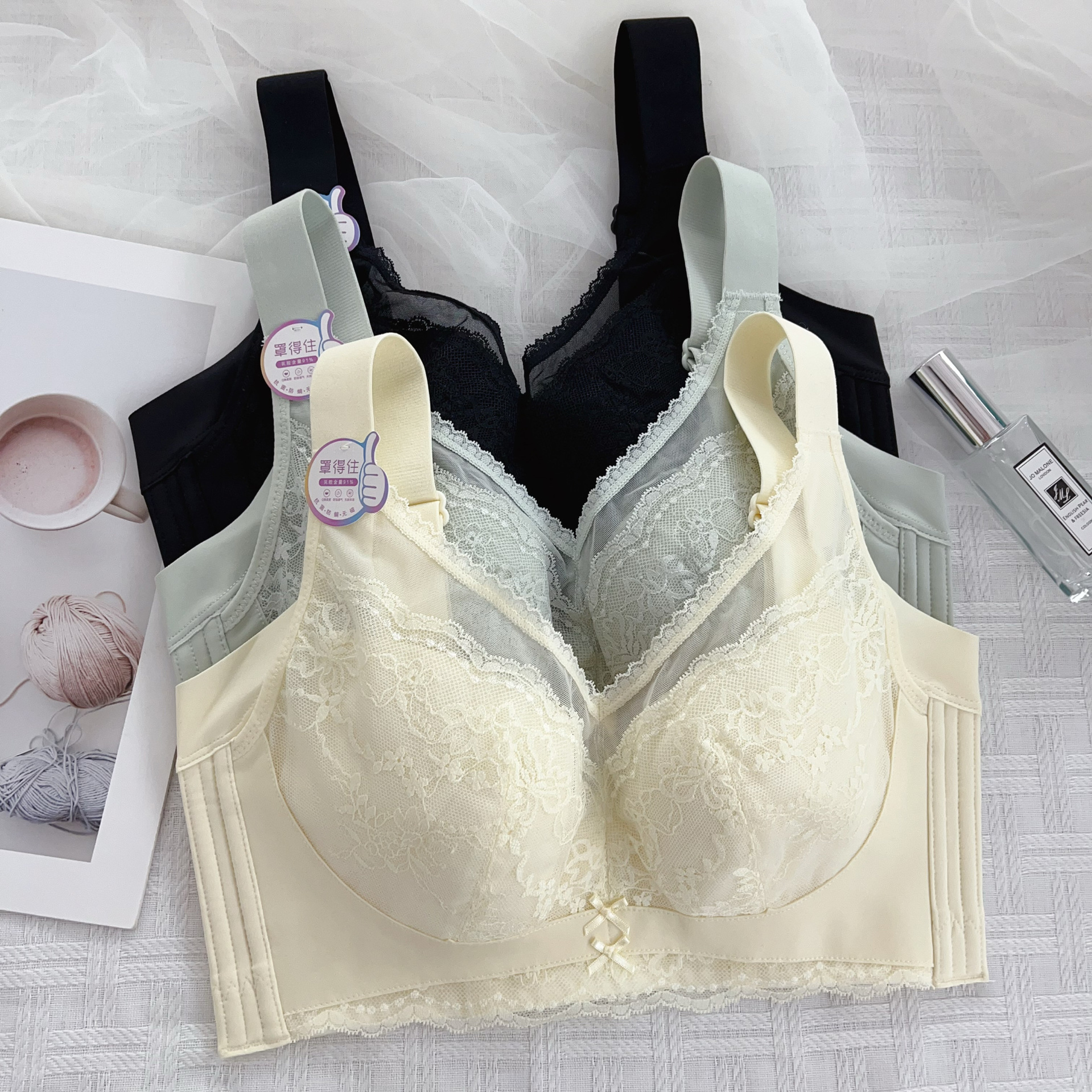 院线贵妇提拉超薄杯大胸显小无钢圈收副乳调整防下垂内衣大码文胸