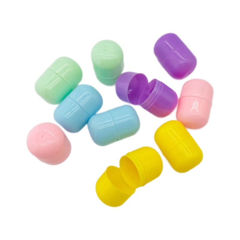 4.7*3.2cm空壳扭蛋球空壳扭蛋壳儿童玩具批发胶囊扭蛋壳礼品球白底实物图